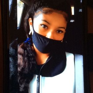 Meet your Posher, Tia